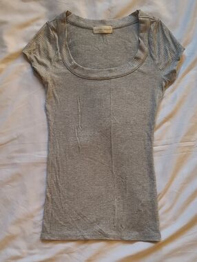 Frankee & Skylar Soft Ribbed Scoop Neck Short Sleeve Tee, Light Gray, XS